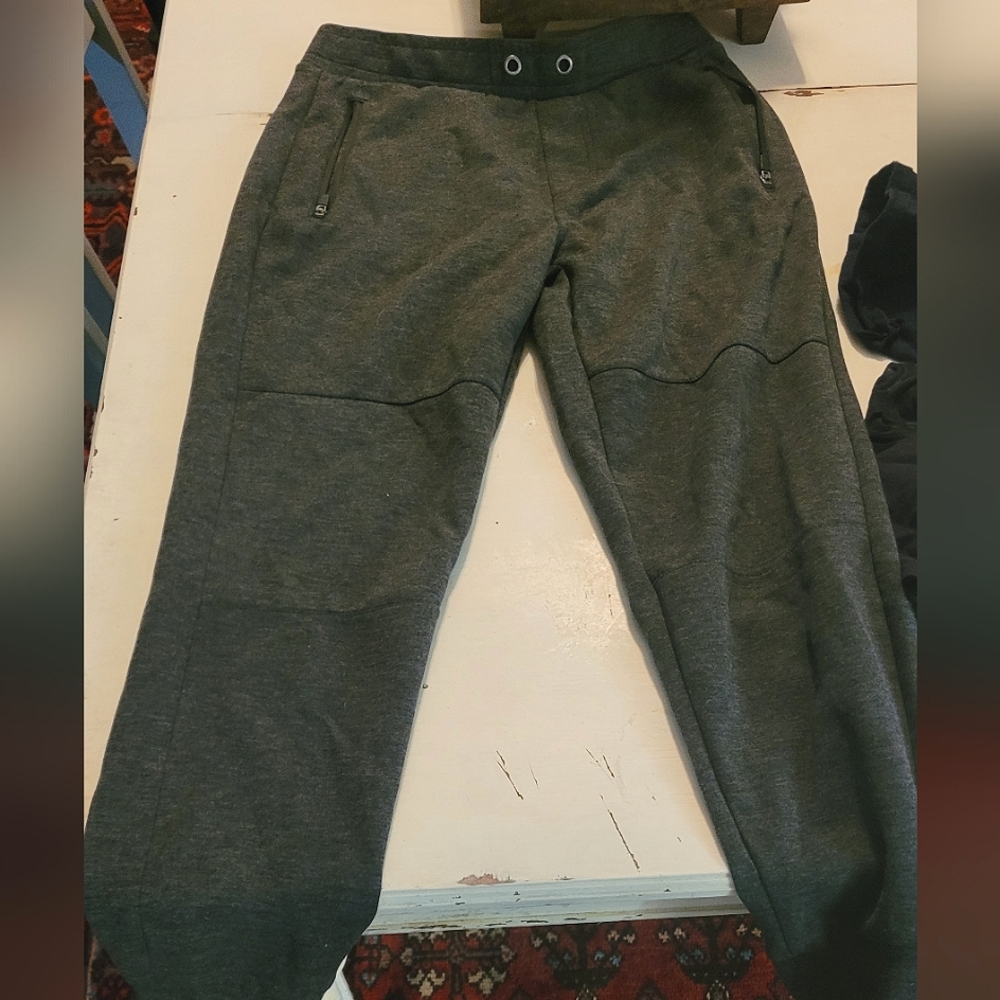 Aeropostale sweatpants dark gray M